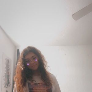 Meet your Posher, Tiffany